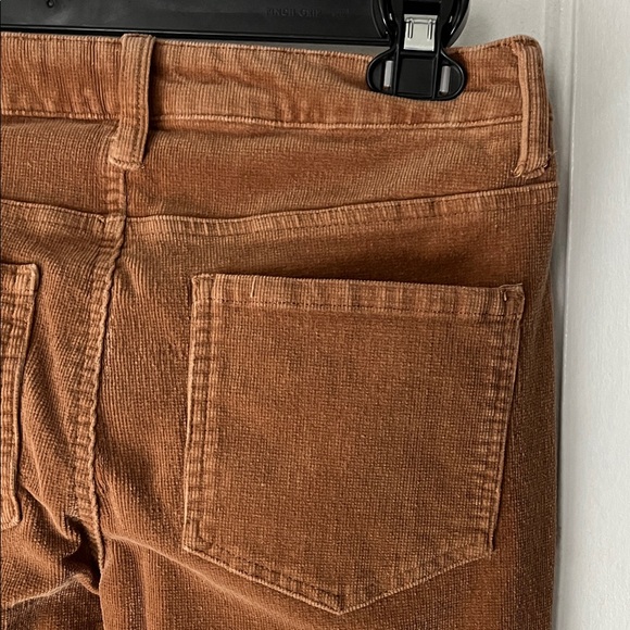 EUC Women’s Chadwick’s Brown Corduroy Pants - Picture 4 of 4